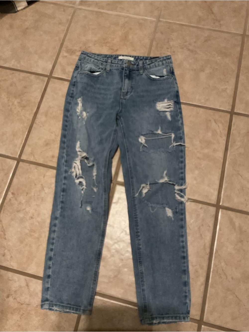 Redial Lightwash Disterssed Jeans Women’s Size S/36